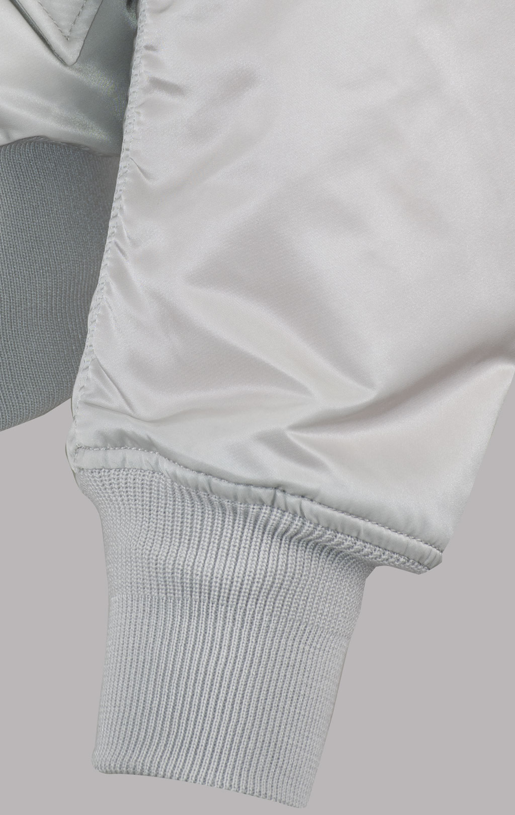 Бомбер ALPHA INDUSTRIES ORIGINAL FIT MA-1 SS 25 m light gray 