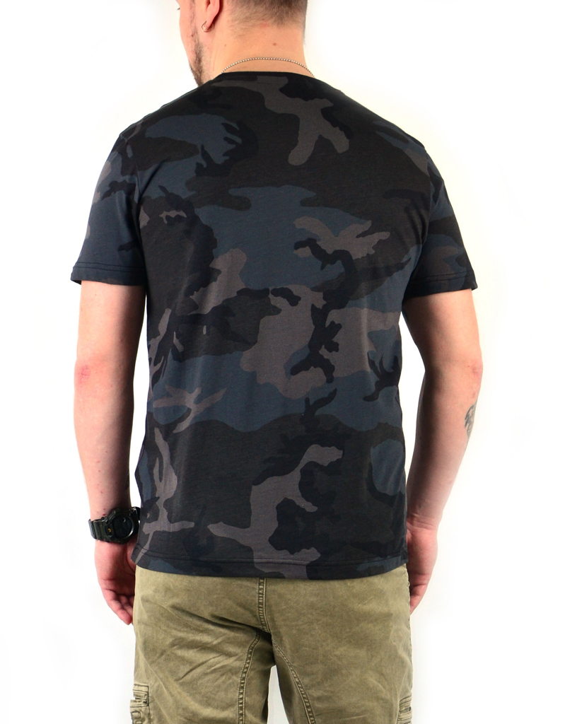 Футболка ALPHA INDUSTRIES BLURRED black camo 