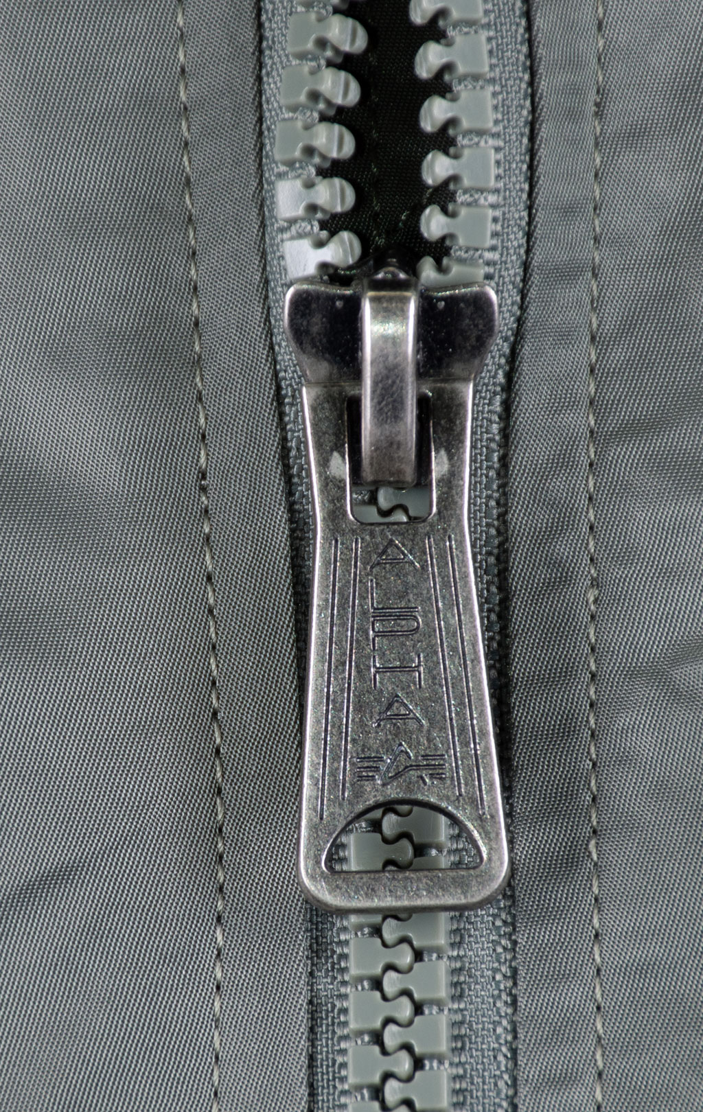 Ветровка ALPHA INDUSTRIES FALCON-II vintage green 