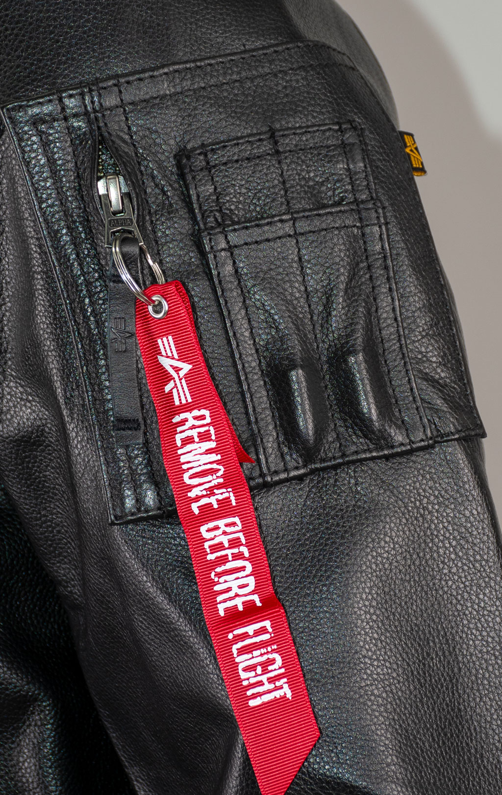 Куртка-бомбер лётная ALPHA INDUSTRIES LEATHER LF MA-1 кожа black 