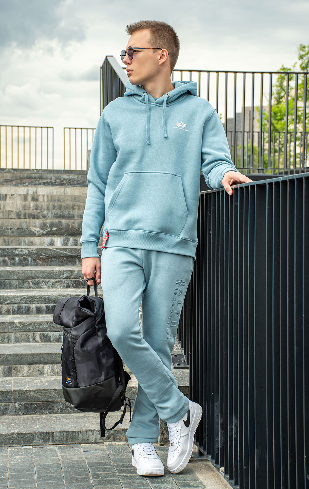 Толстовка ALPHA INDUSTRIES BASIC HOODY SMALL LOGO greyblue 