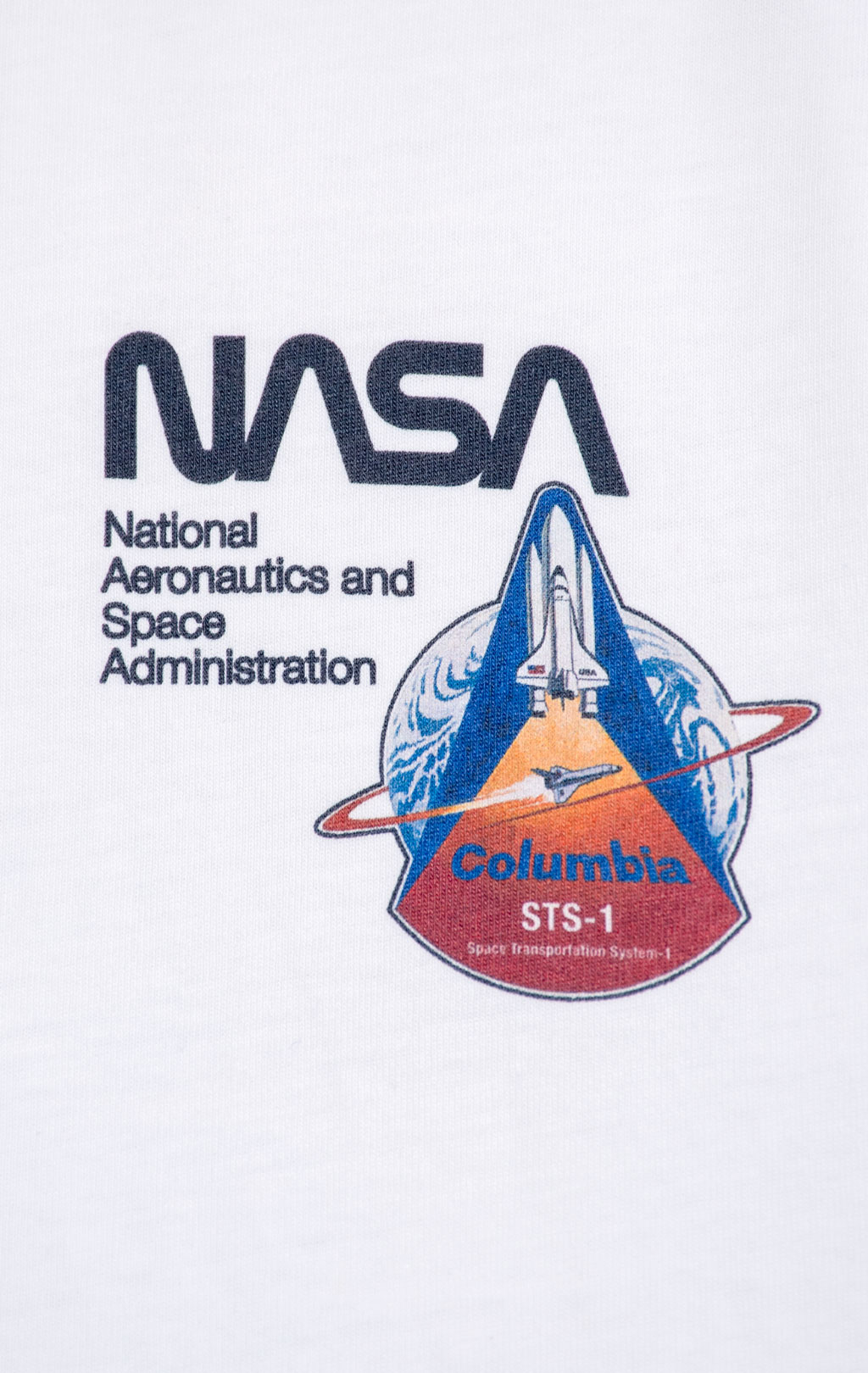 Футболка ALPHA INDUSTRIES NASA COLUMBIA TEE плотная FW 21/22 white 