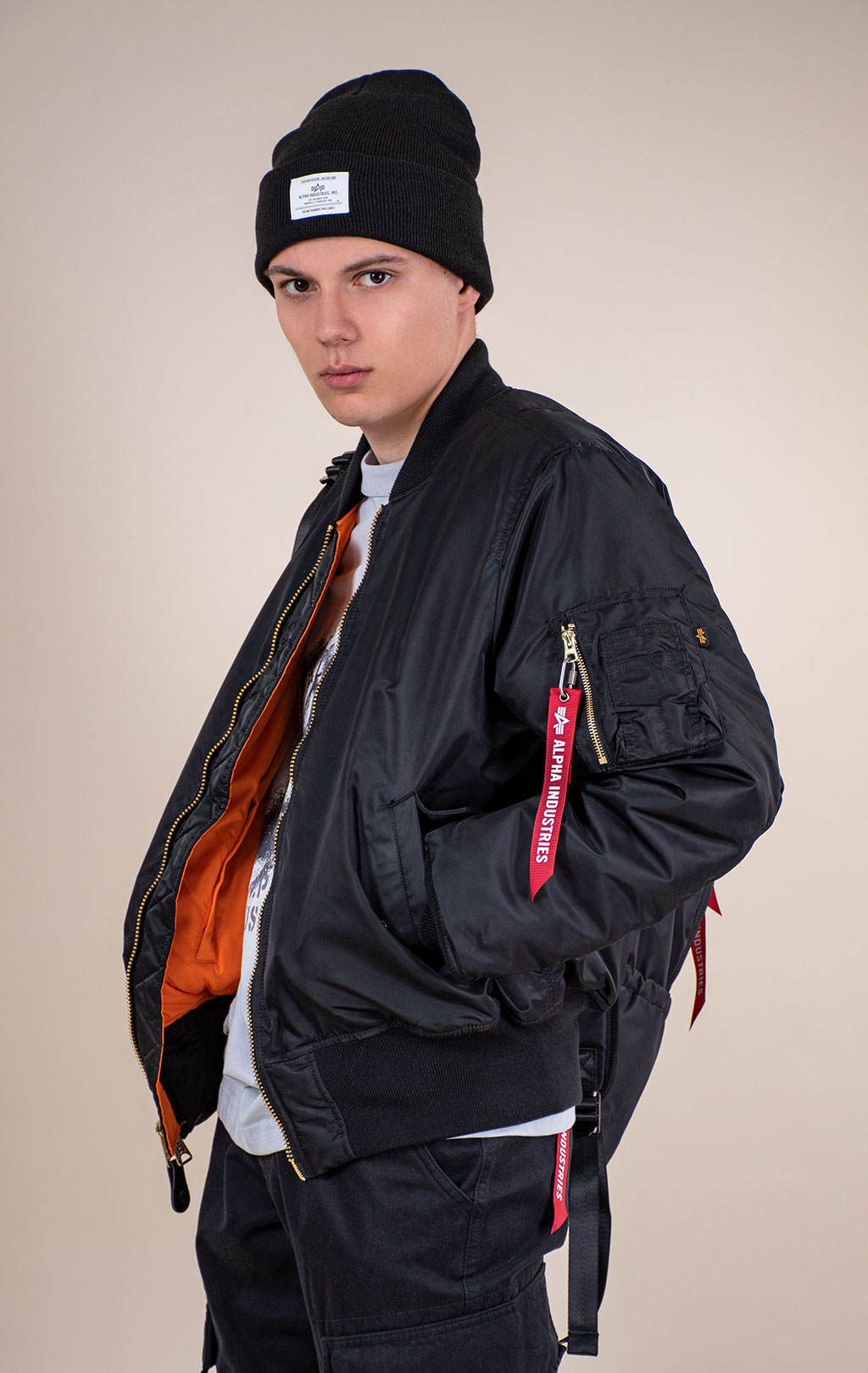 Бомбер ALPHA INDUSTRIES MA-1 original fit SS 26 black 