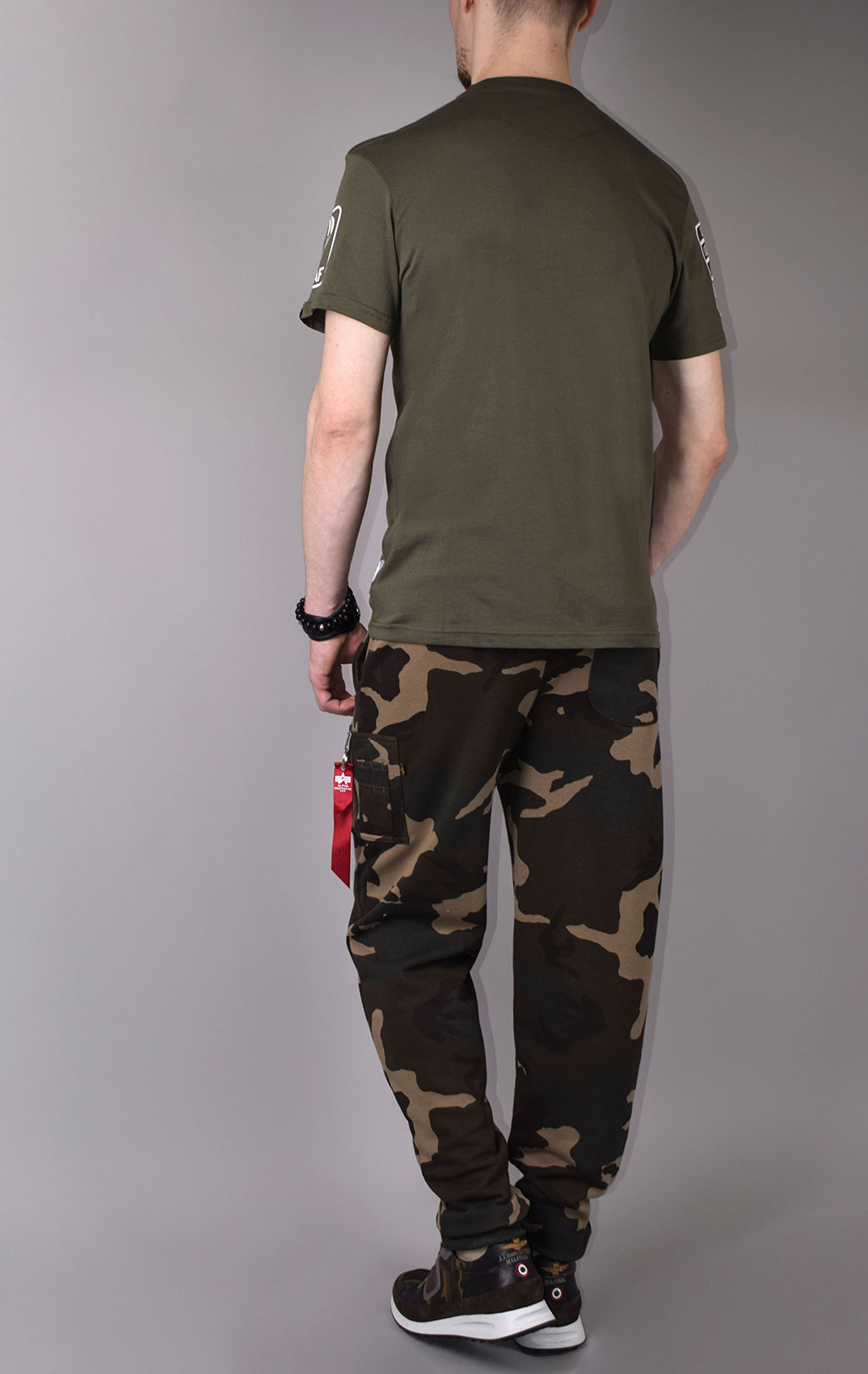 Футболка ALPHA INDUSTRIES REBEL T dark olive 