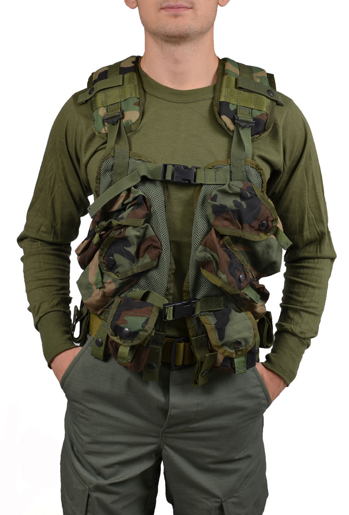 Жилет тактический camo woodland США