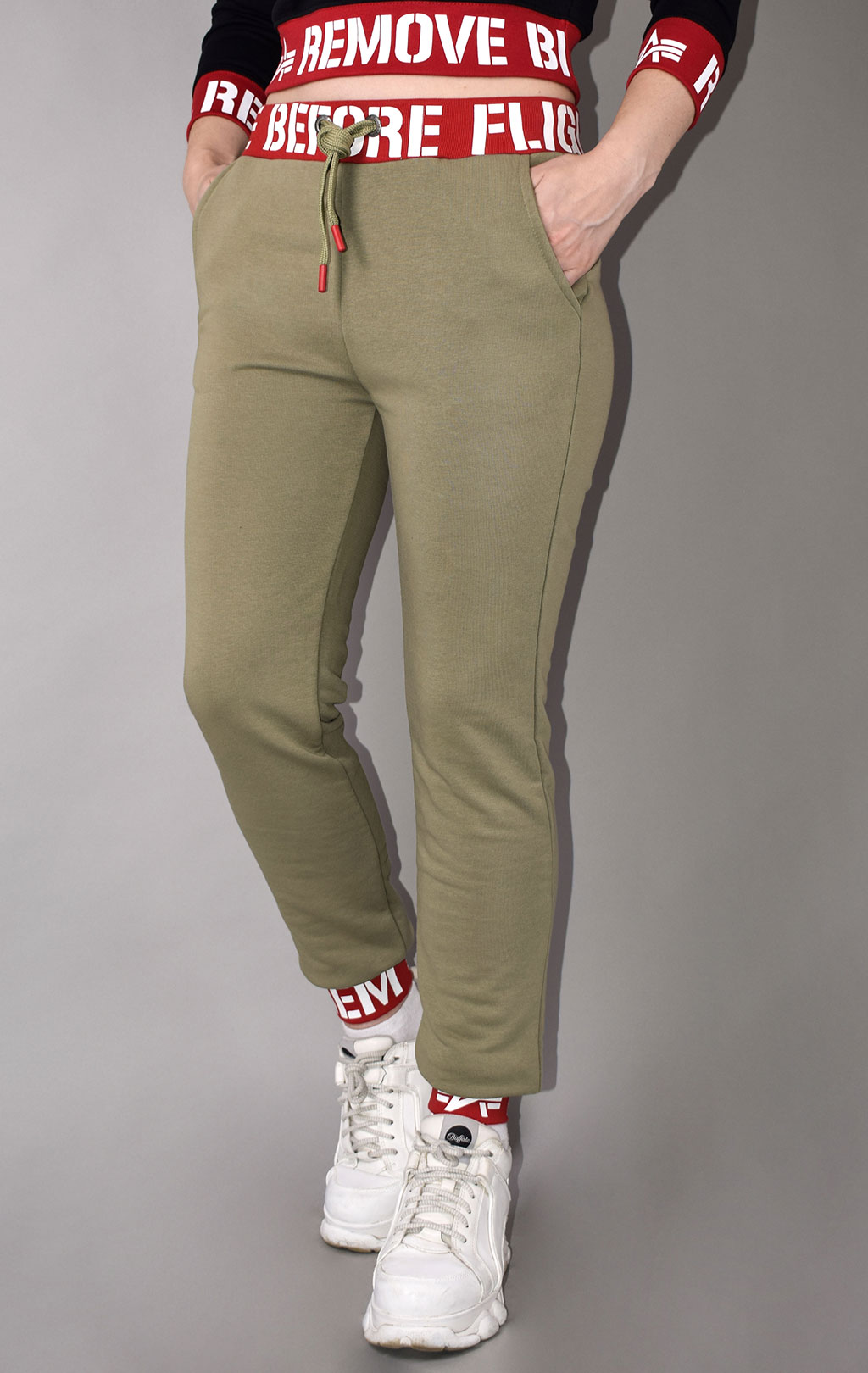 Женские брюки спортивные джоггеры ALPHA INDUSTRIES RBF RIB JOGGER olive 