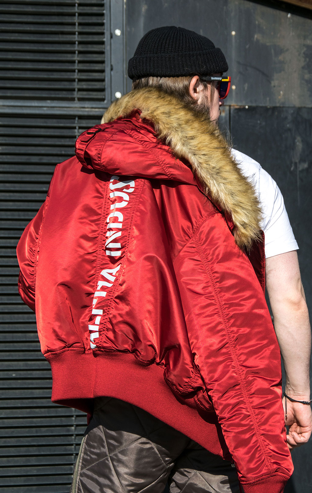 Аляска короткая ALPHA INDUSTRIES HOODED CUSTOM 45P commander red 