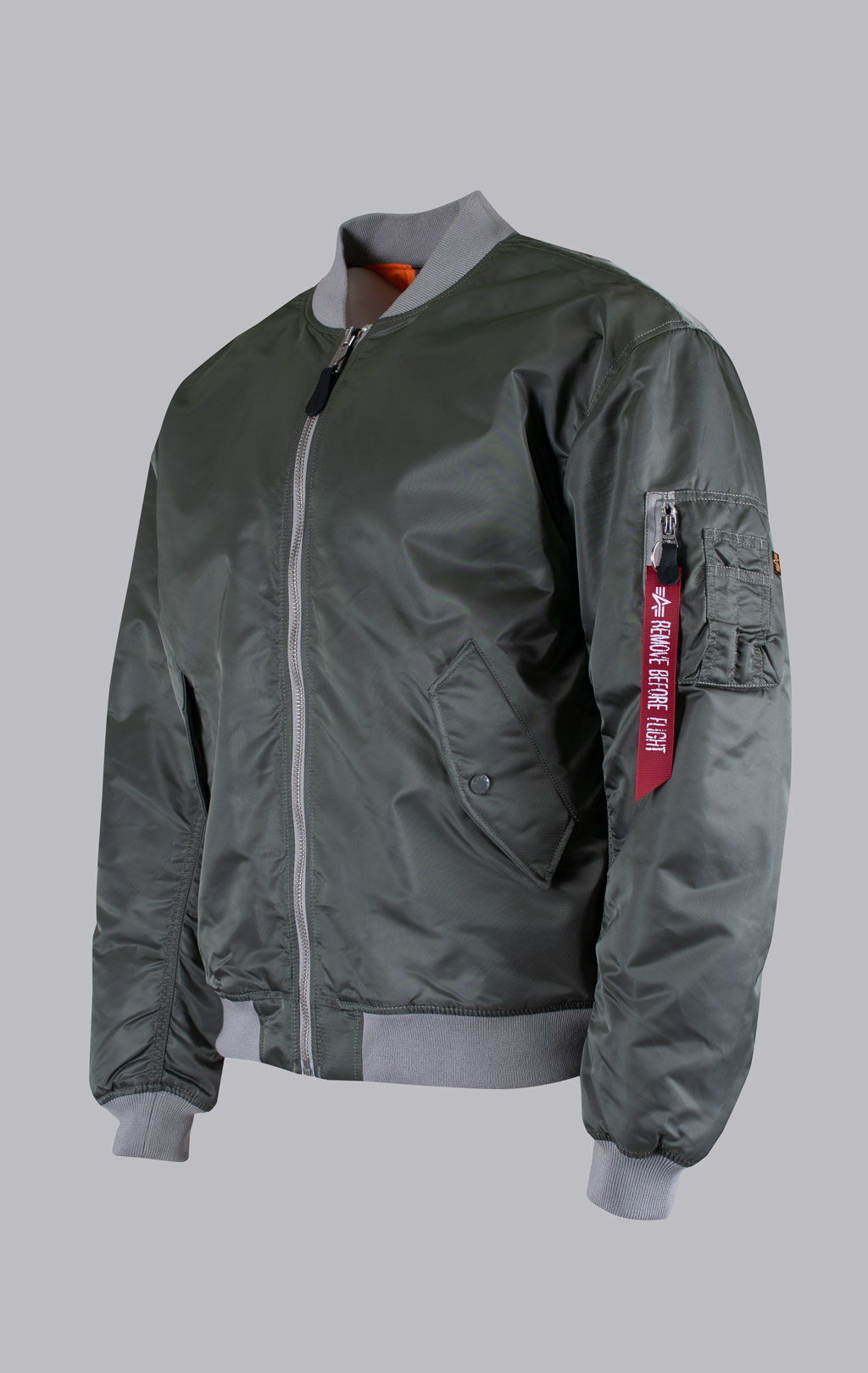 Бомбер ALPHA INDUSTRIES MA-1 CS vintage green 