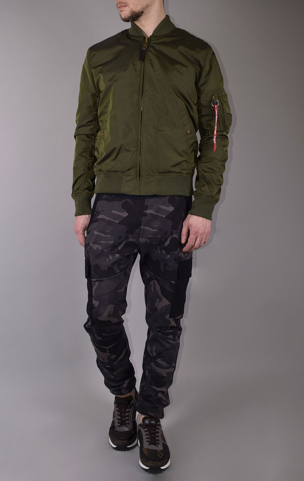 Ветровка-бомбер ALPHA INDUSTRIES TT MA-1 dark green 