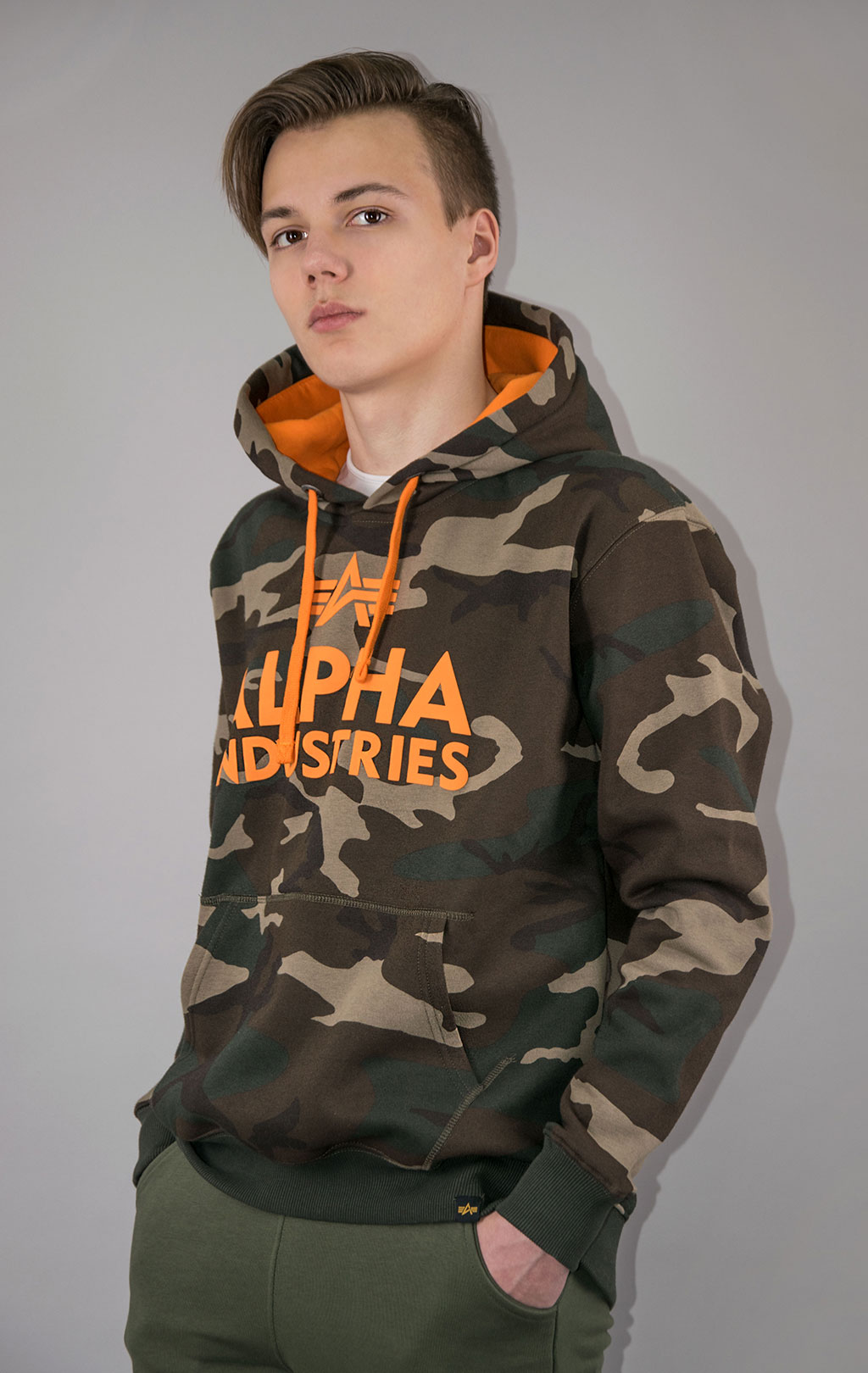 Толстовка ALPHA INDUSTRIES FOAM PRINT HOODY camo woodland 65 