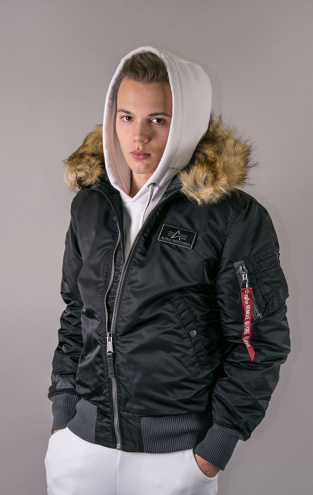 Куртка ALPHA INDUSTRIES HOODED CW MA-1 black 