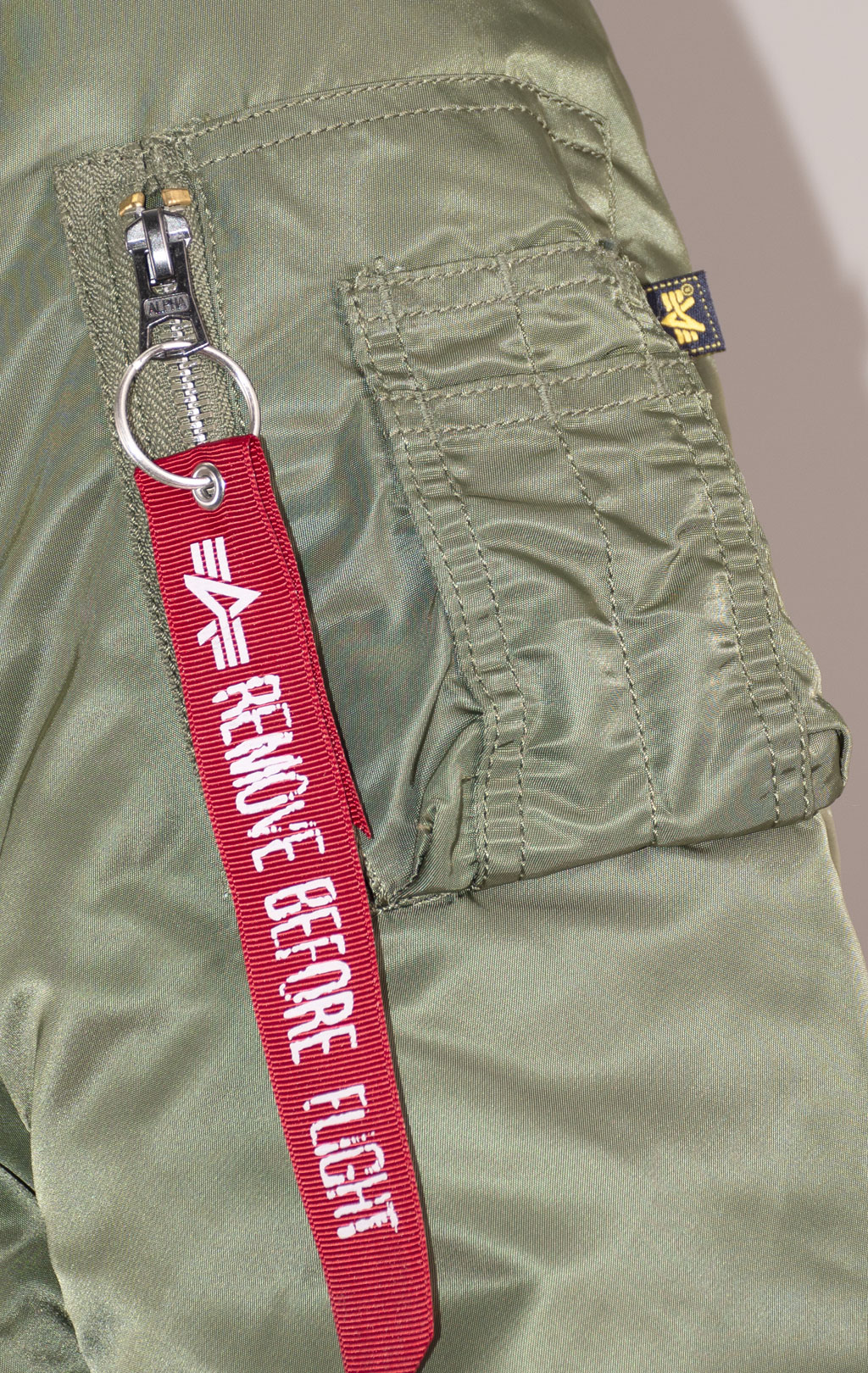Бомбер ALPHA INDUSTRIES SLIM FIT/EUROPEAN FIT MA-1 FW 21/22 m sage green 