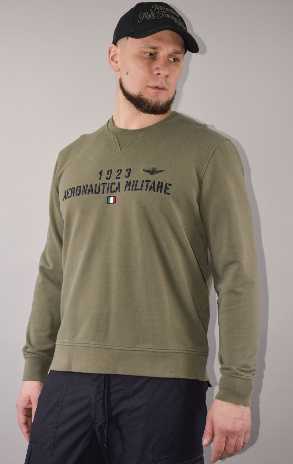 Свитшот AERONAUTICA MILITARE SS 23/TR verde militare (FE 1746) 