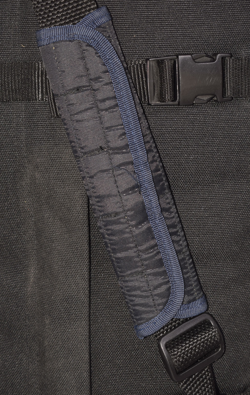Сумка вещевая BAG TRAVEL нейлон 60x27x35 black б/у Англия