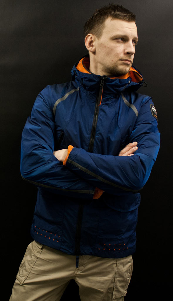 Ветровка PARAJUMPERS ENRAI с капюшоном ocean Ветровка PARAJUMPERS ENRAI с капюшоном ocean