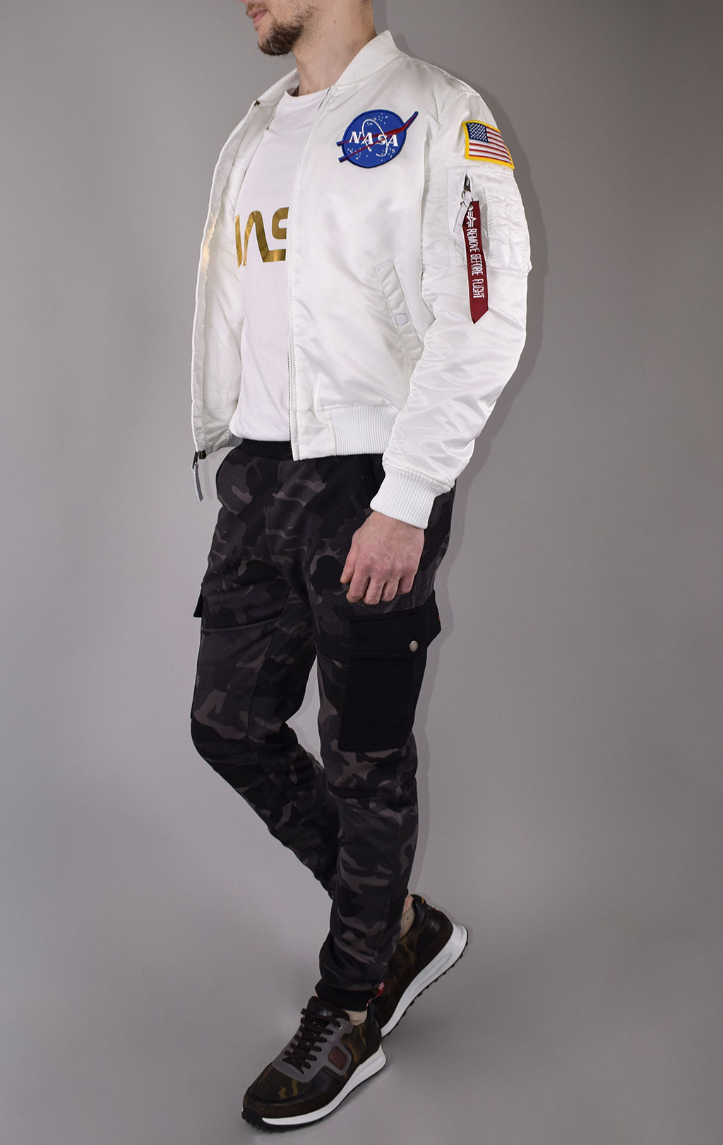 Бомбер ALPHA INDUSTRIES VF NASA MA-1 white 