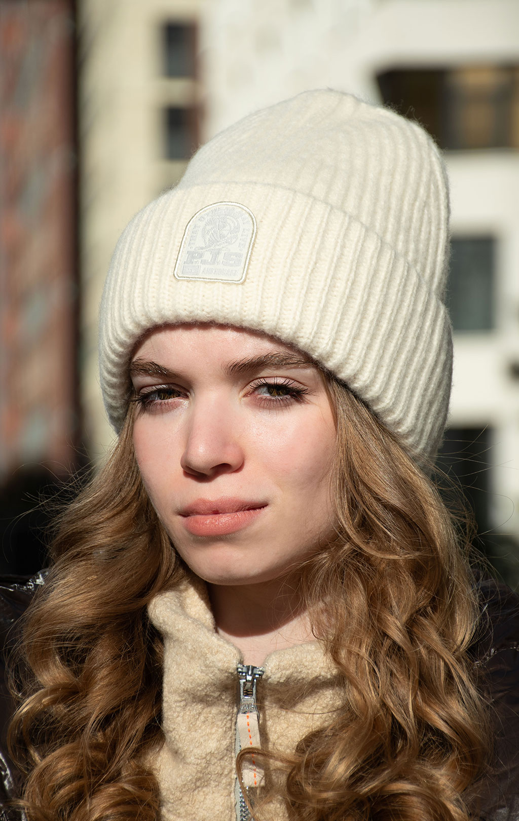 Шапка вязаная PARAJUMPERS MOONEYE HAT FW 25/26 moonbeam 