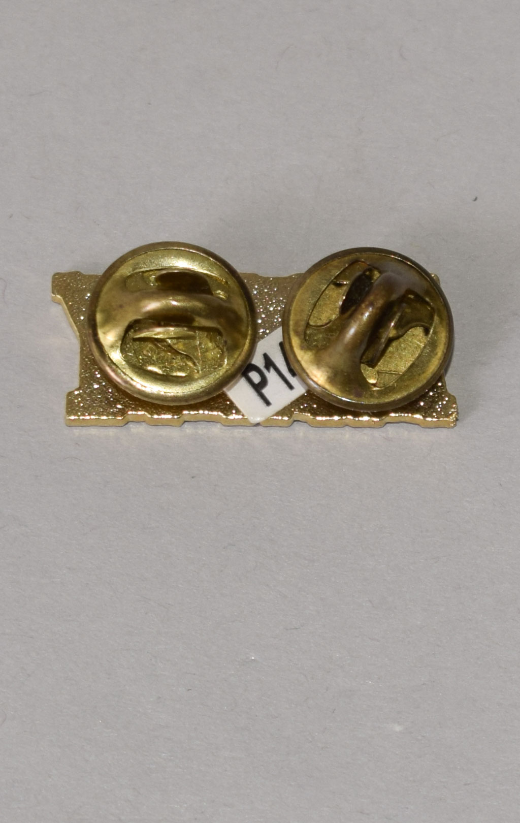 Знак ARMY gold (P14768) 