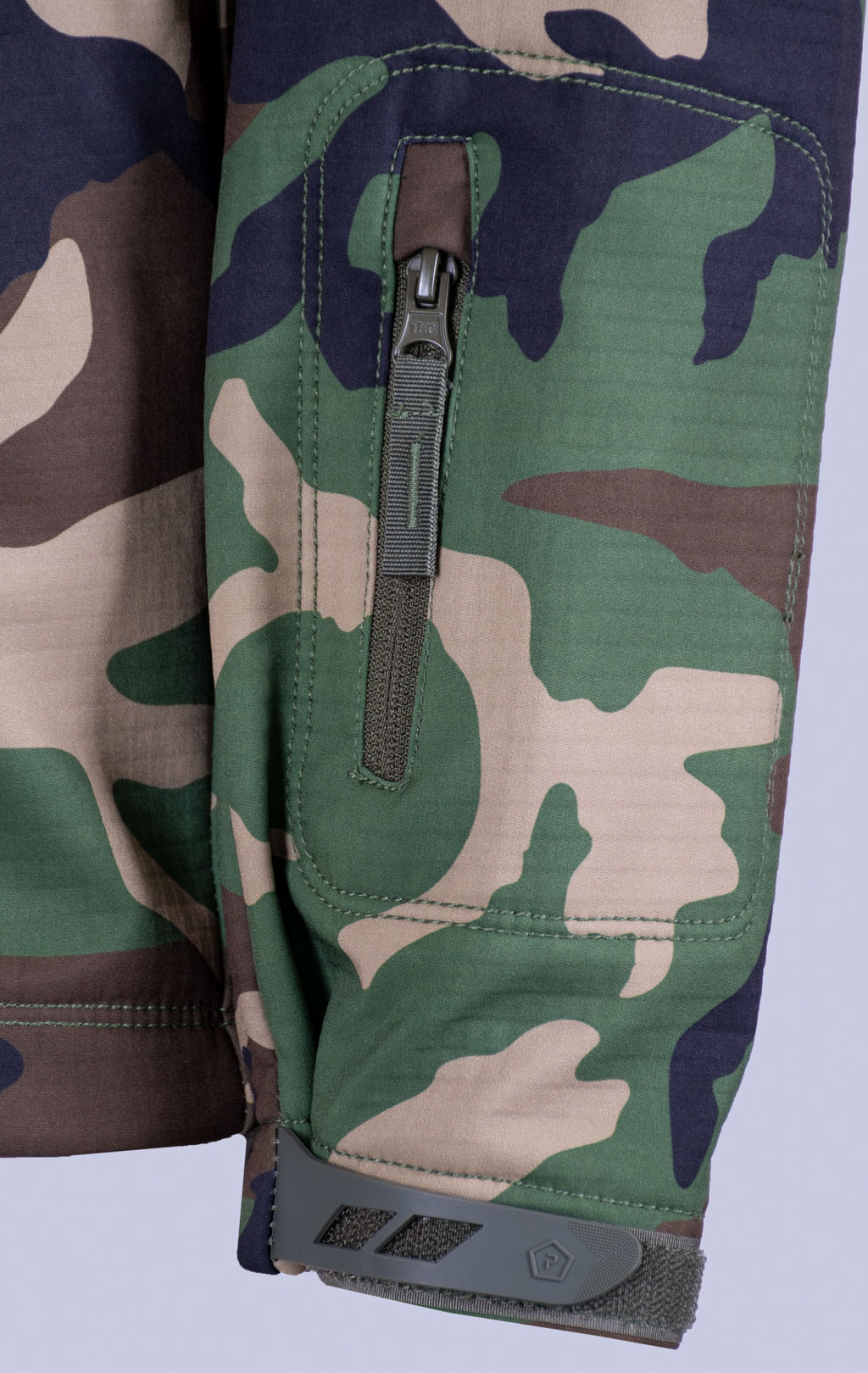 Куртка тактическая softshell Pentagon мембрана ARTAXES Soft Shell camo woodland 08011 