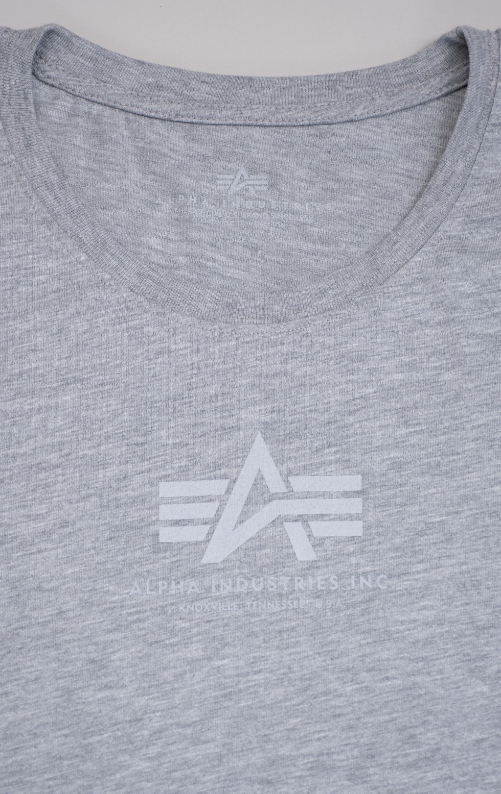 Женская футболка ALPHA INDUSTRIES BASIC T grey heather 