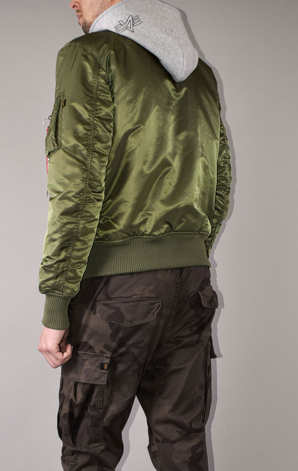 Куртка-бомбер лётная ALPHA INDUSTRIES D-Tec MA-1 sage green 