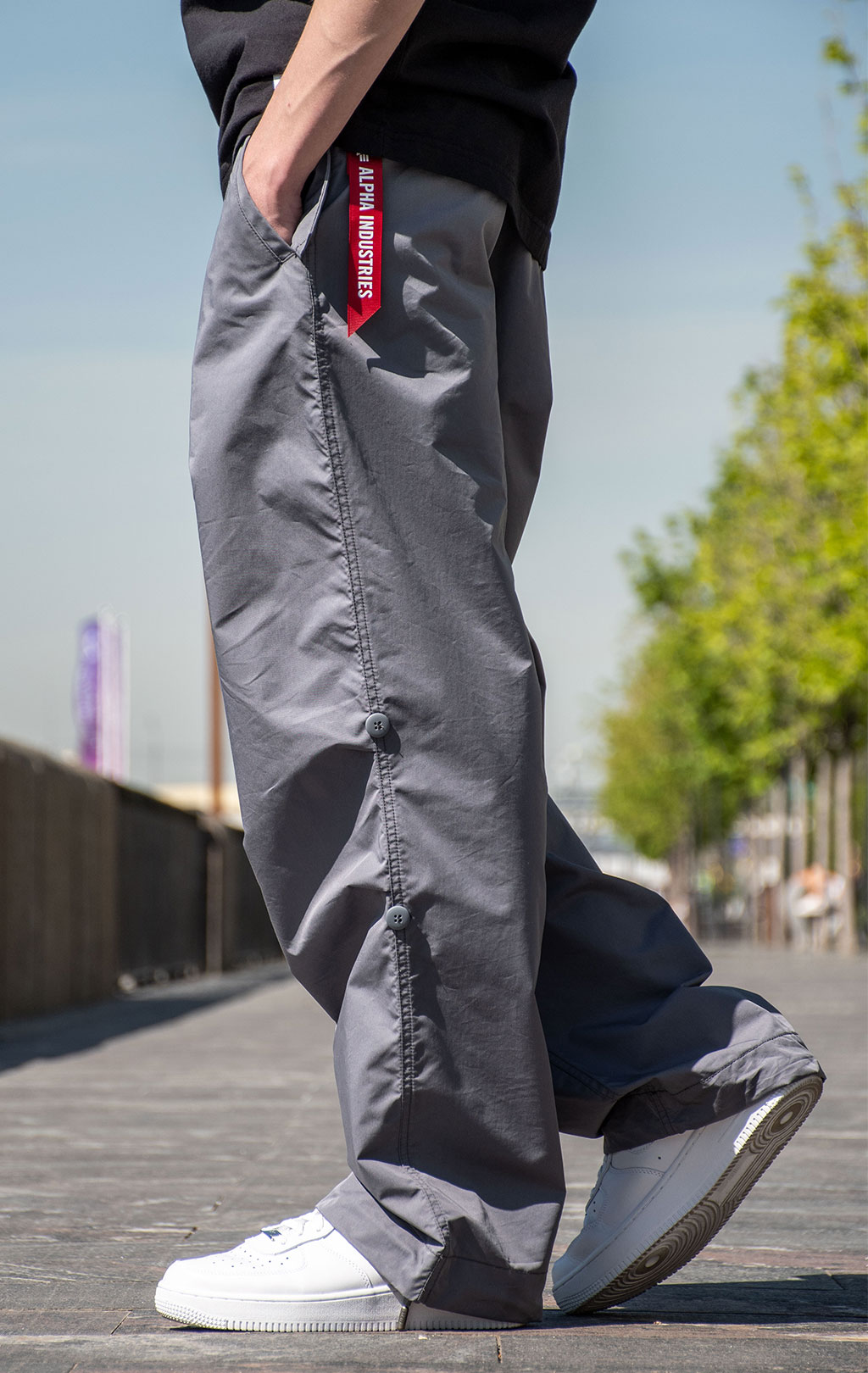 Брюки-карго парашюты ALPHA INDUSTRIES PARACHUTE PANTS SS 24 m aircraft gray 
