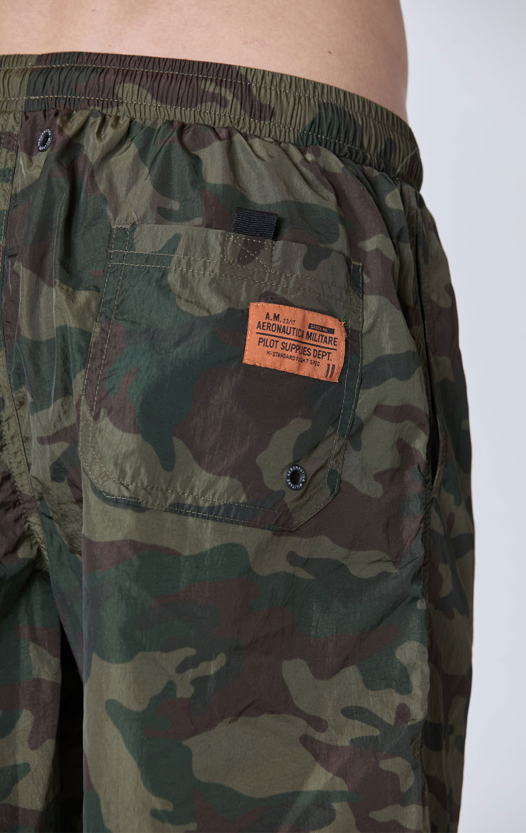 Шорты плавательные AERONAUTICA MILITARE SS 25 m/CN camou military olive (BW 227) 