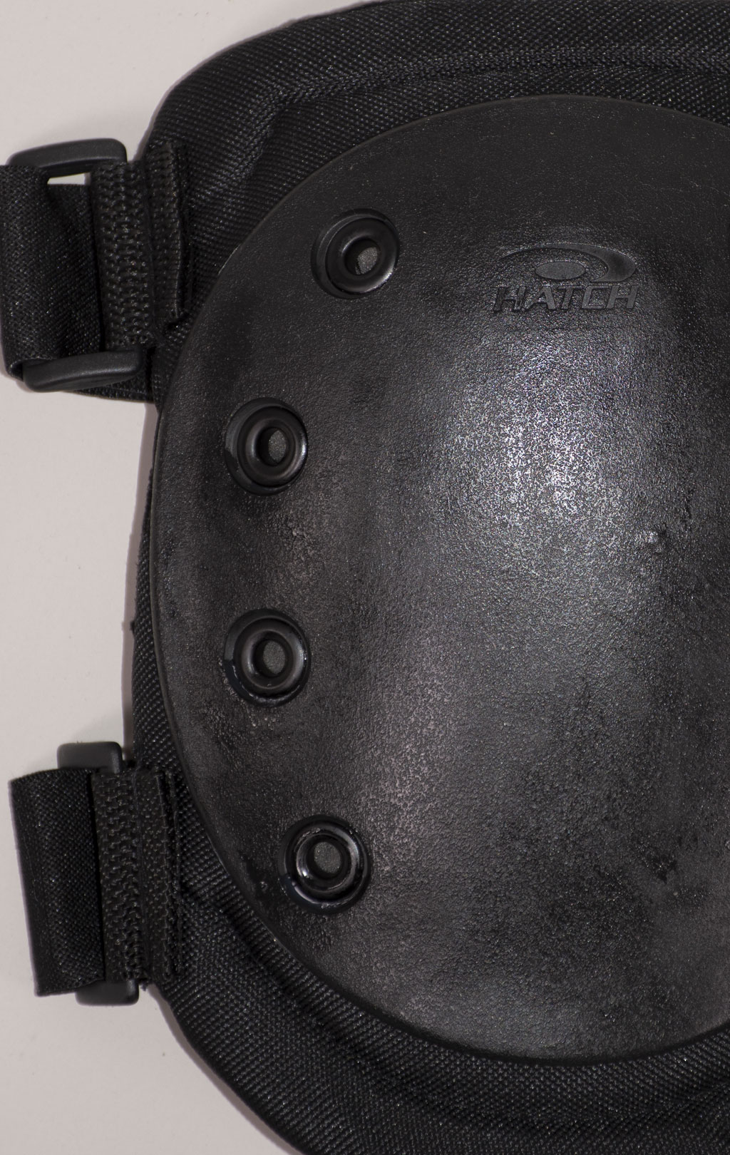 Наколенники HATCH CENTURION black 