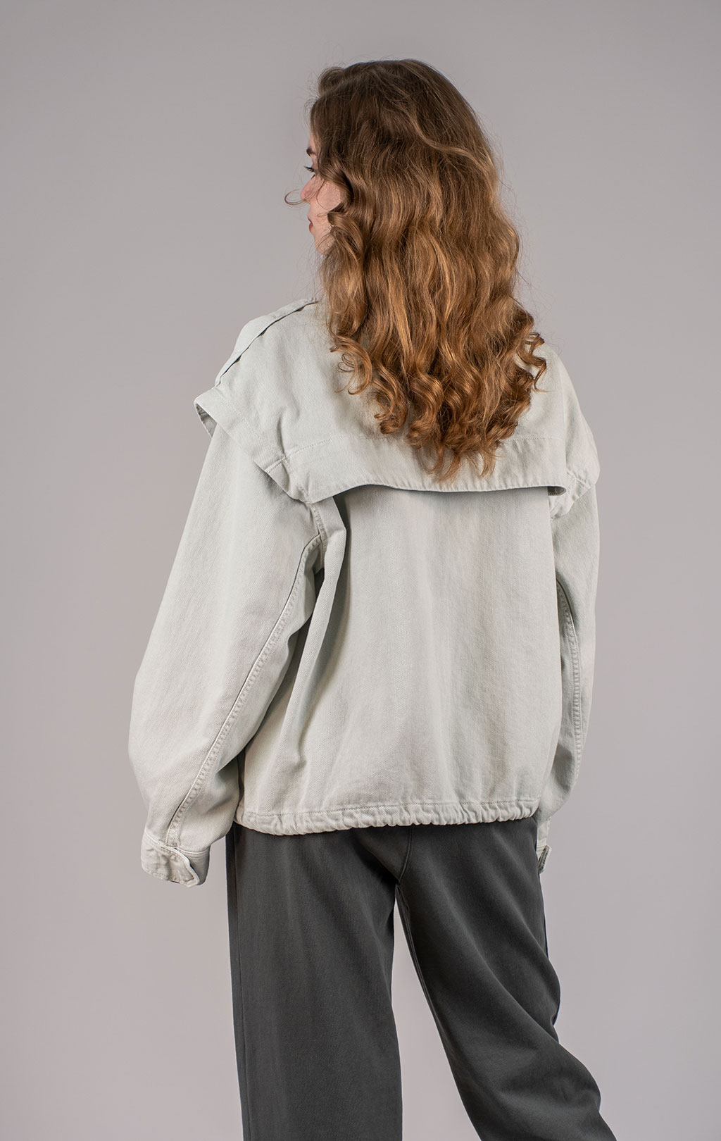 Женская ветровка ALPHA INDUSTRIES OVERSIZED CTN UTILITY JACKET SS 25 m dune white 