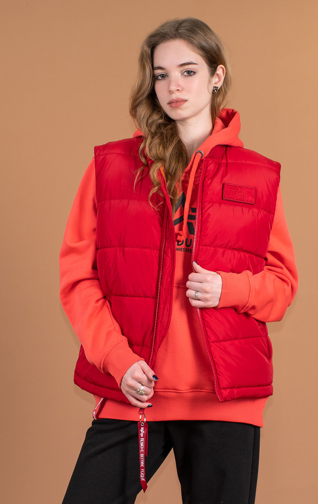 Жилет ALPHA INDUSTRIES PUFFER VEST LW mars red 
