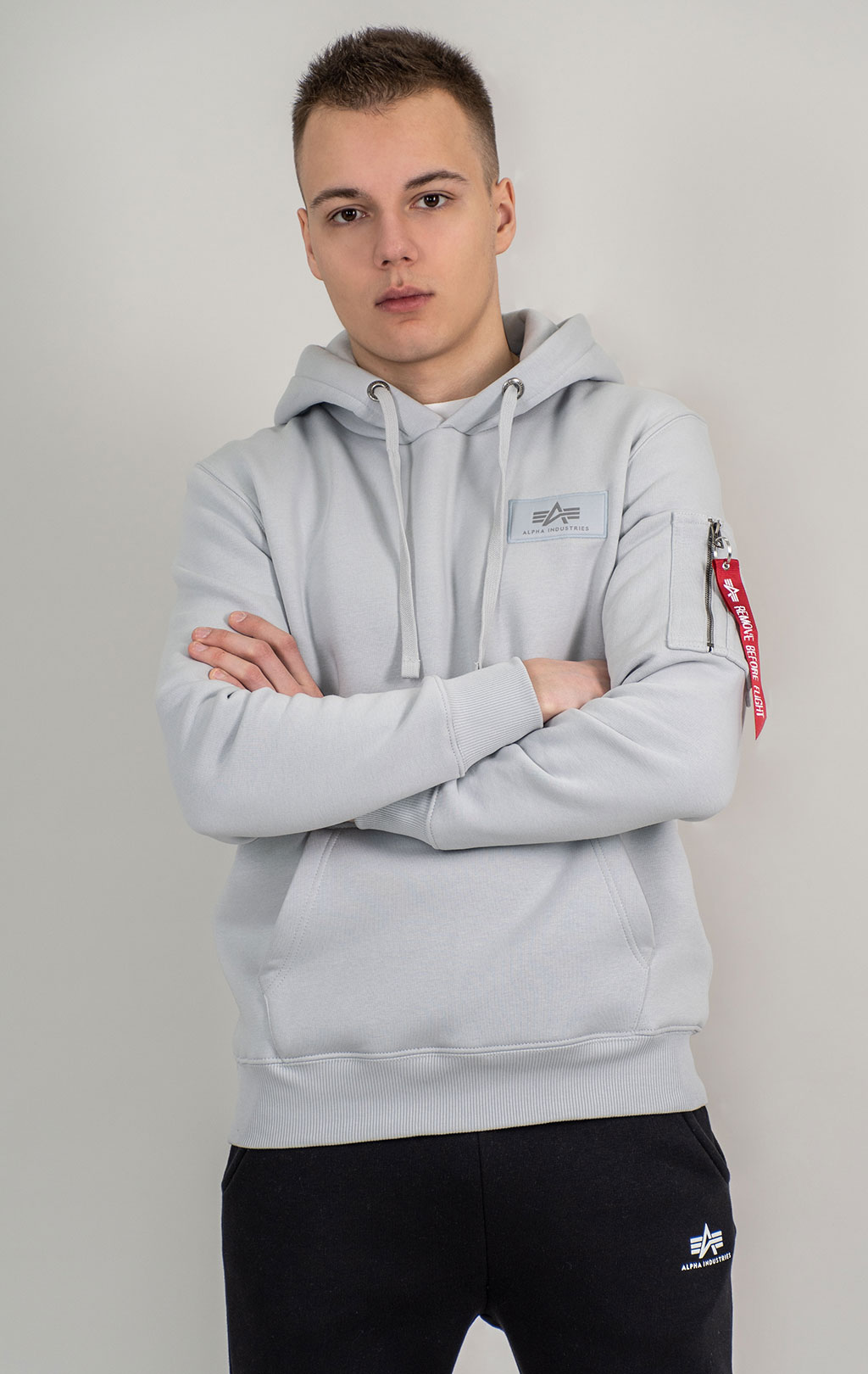 Толстовка ALPHA INDUSTRIES BACK PRINT HOODY pastel grey 