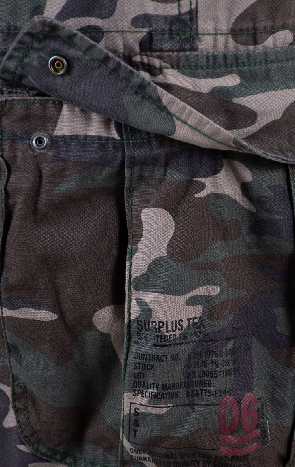 Шорты карго удлинённые Surplus ENGINEER 3/4 VINTAGE camo woodland 