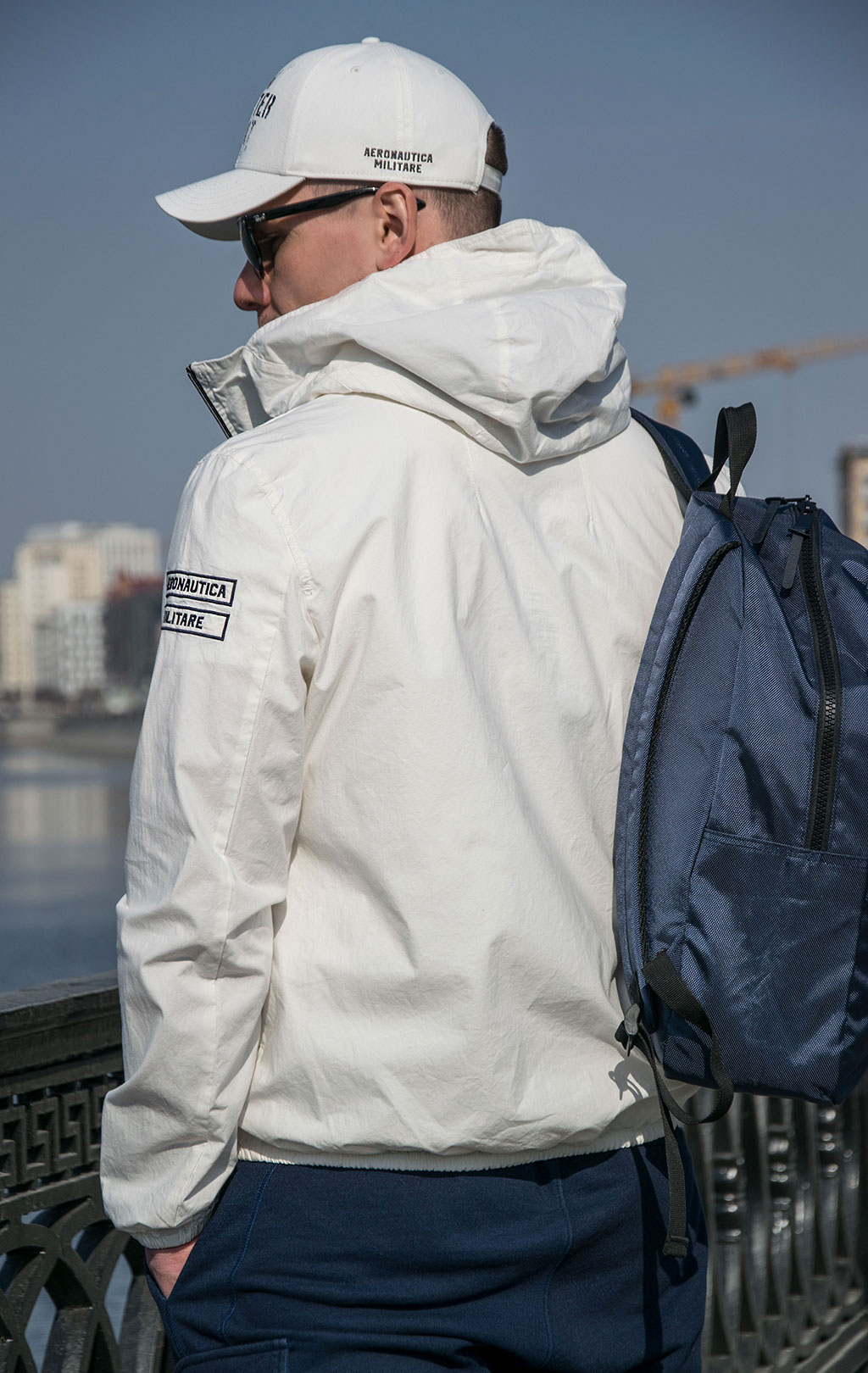 Ветровка AERONAUTICA MILITARE SS 23 m/TR bianco panna (AB 2054) 