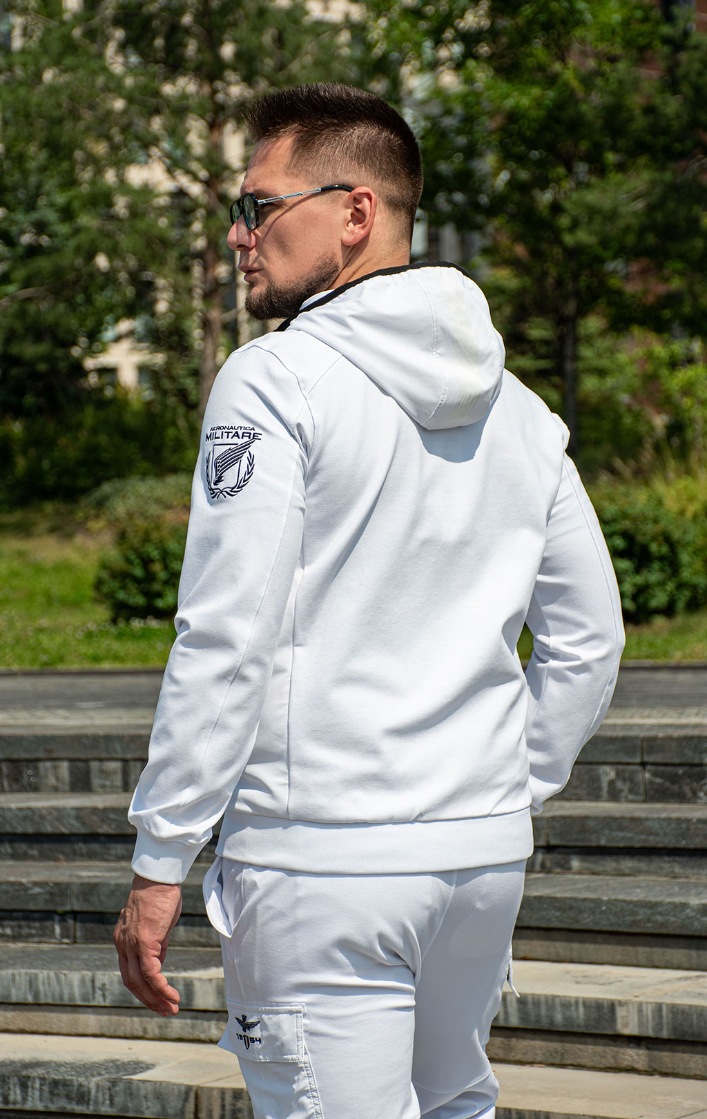 Толстовка с капюшоном AERONAUTICA MILITARE SS 25 m/BD off white (AF 497) 