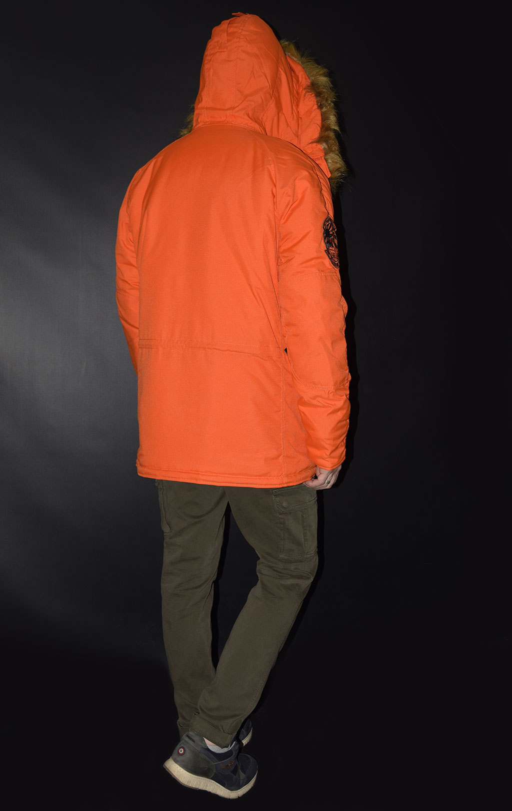 Аляска ALPHA INDUSTRIES EXPLORER flame orange 