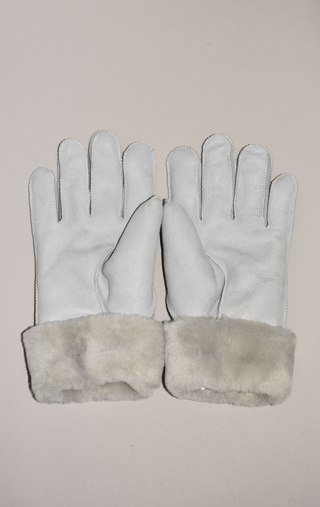 Женские перчатки PARAJUMPERS SHEARLING GLOVES овчина FW 23/24 shark 