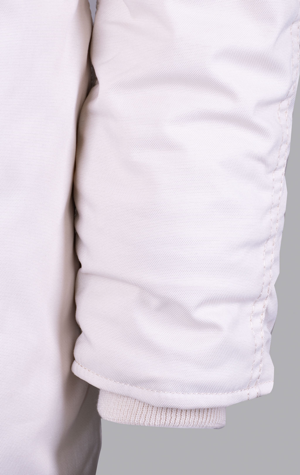 Женская аляска ALPHA INDUSTRIES EXPLORER натур. мех white off 