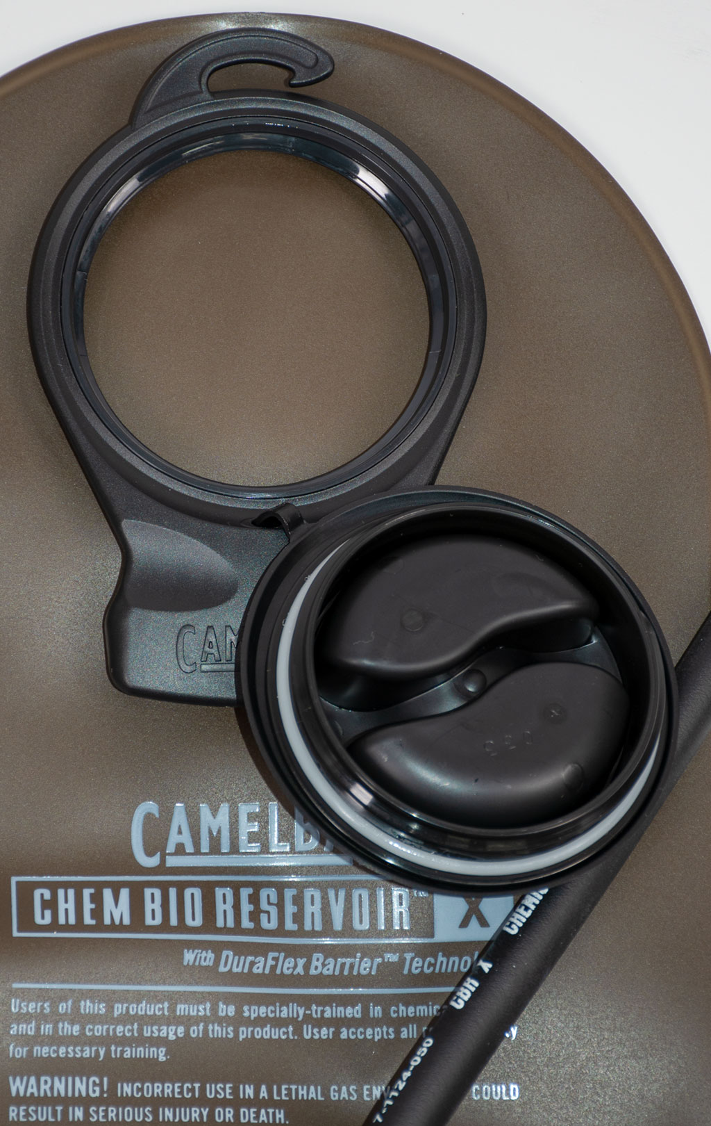 Питьевая система армейская CamelBak на молнии, горловина под клапаном, 3L black 