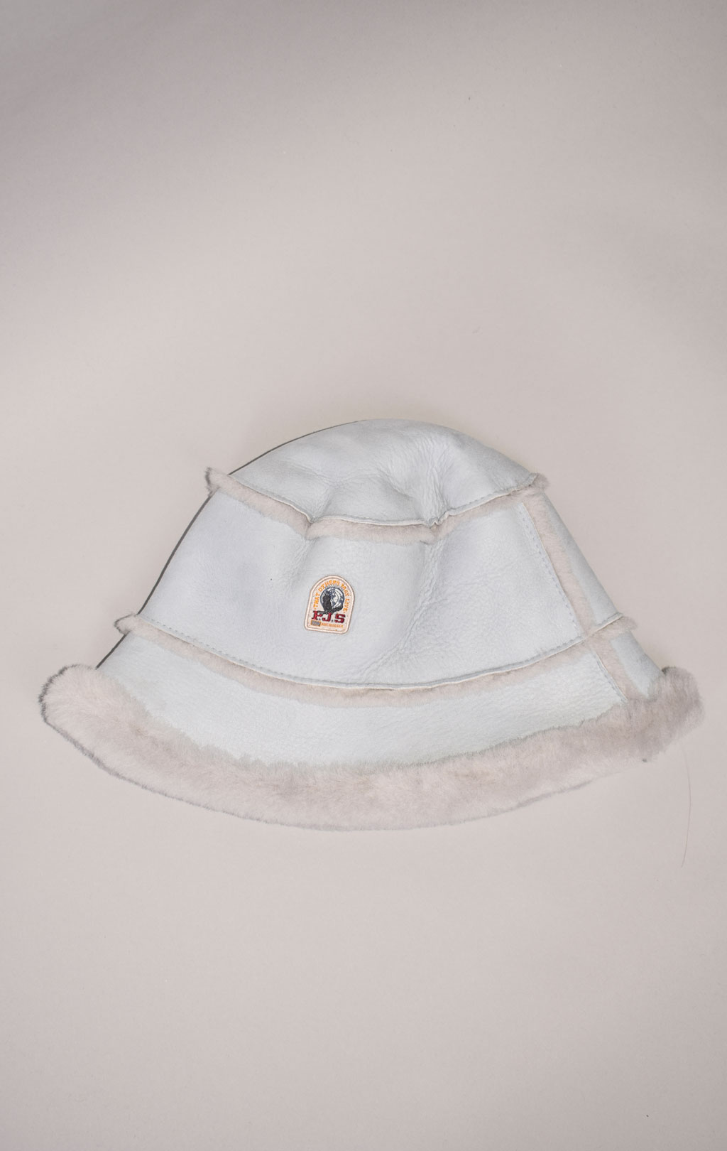 Женская панама PARAJUMPERS SHEARLING BUCKET HAT овчина FW 23/24 shark 
