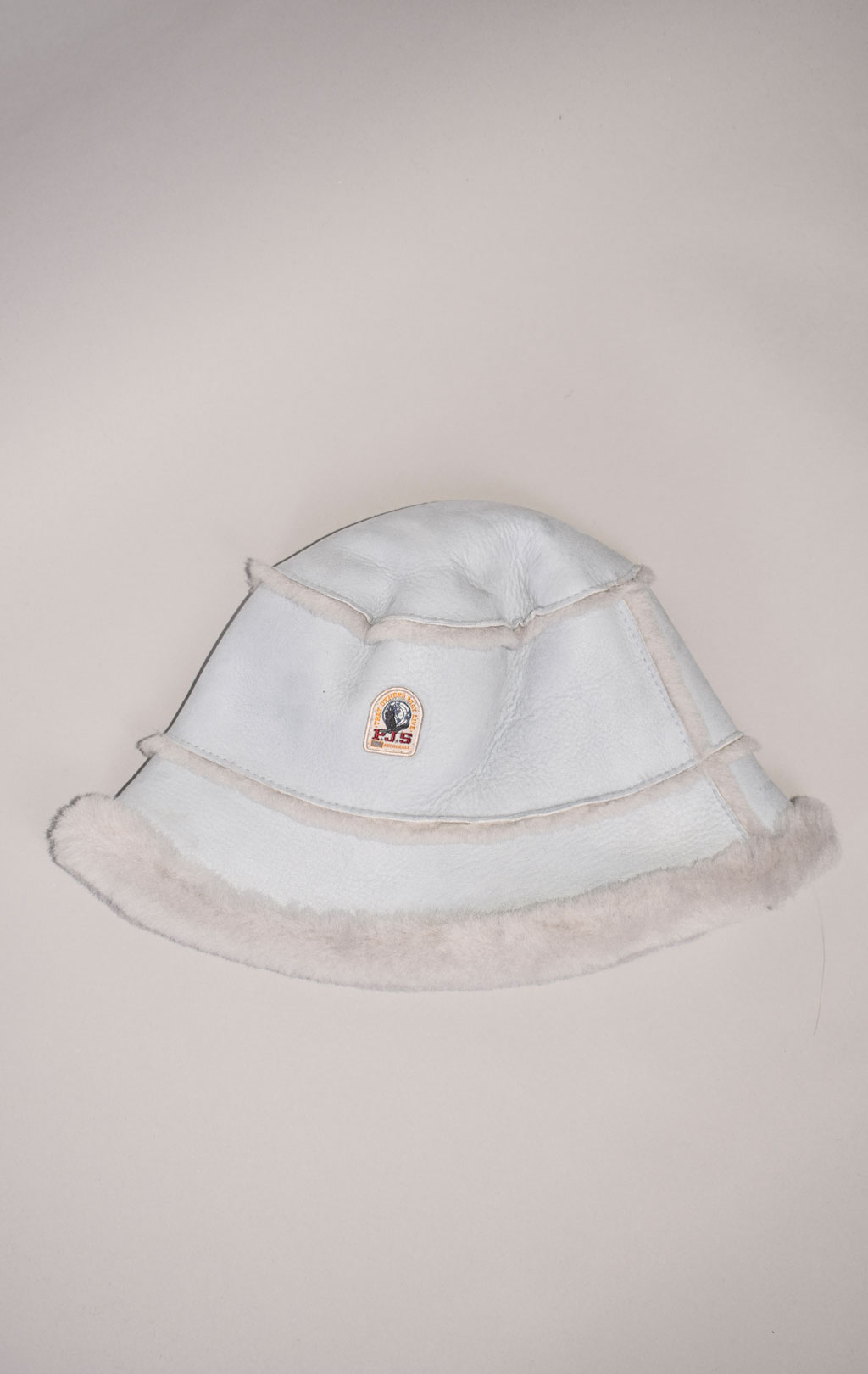 Женская панама PARAJUMPERS SHEARLING BUCKET HAT овчина FW 23/24 shark 