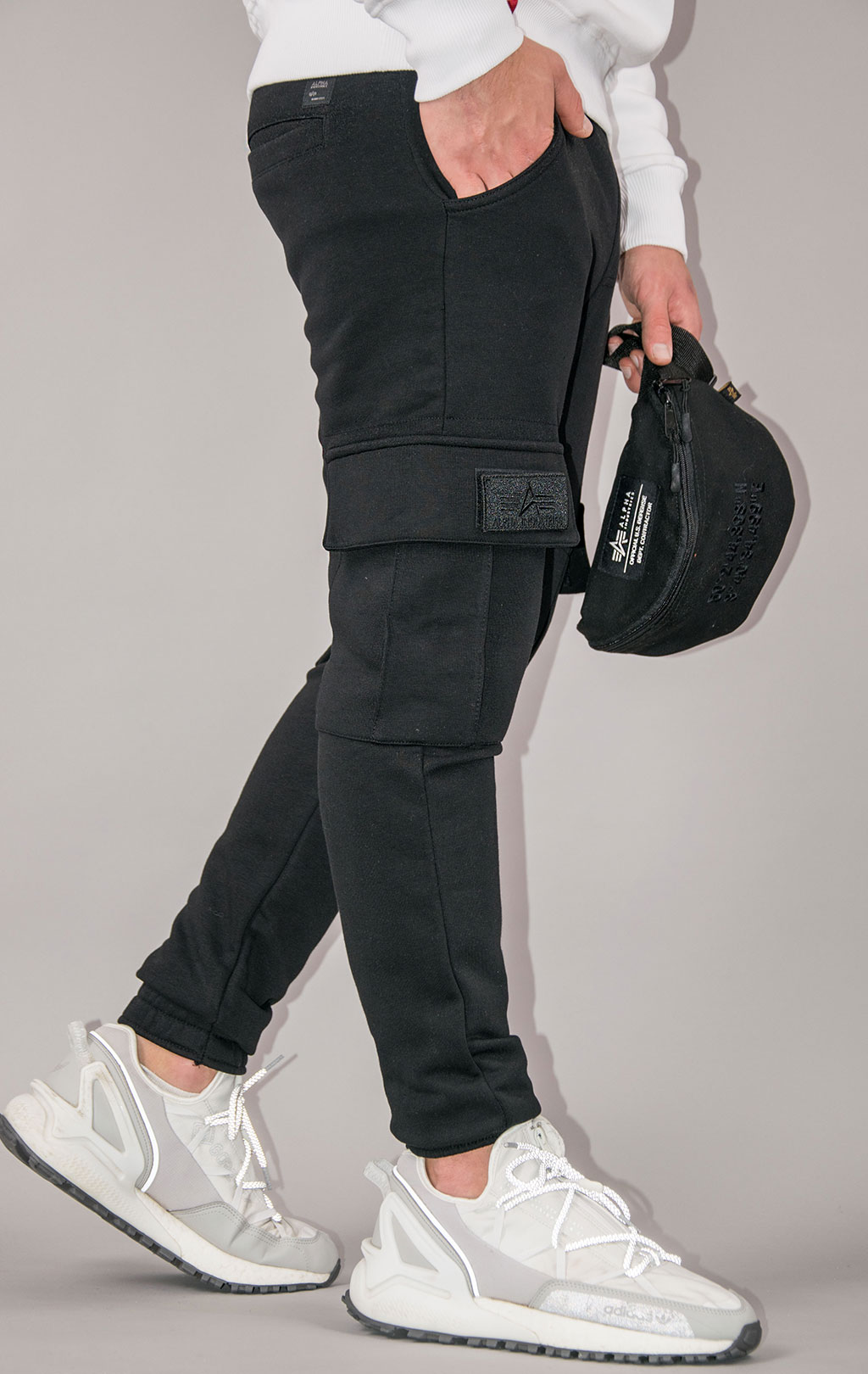 Брюки спортивные джоггеры ALPHA INDUSTRIES TERRY JOGGER black 