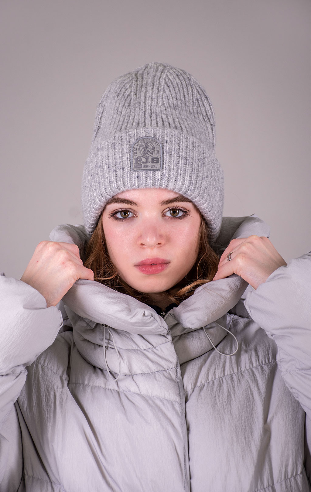 Женская шапка вязаная PARAJUMPERS MOONEYE HAT FW 25/26 chateau grey 