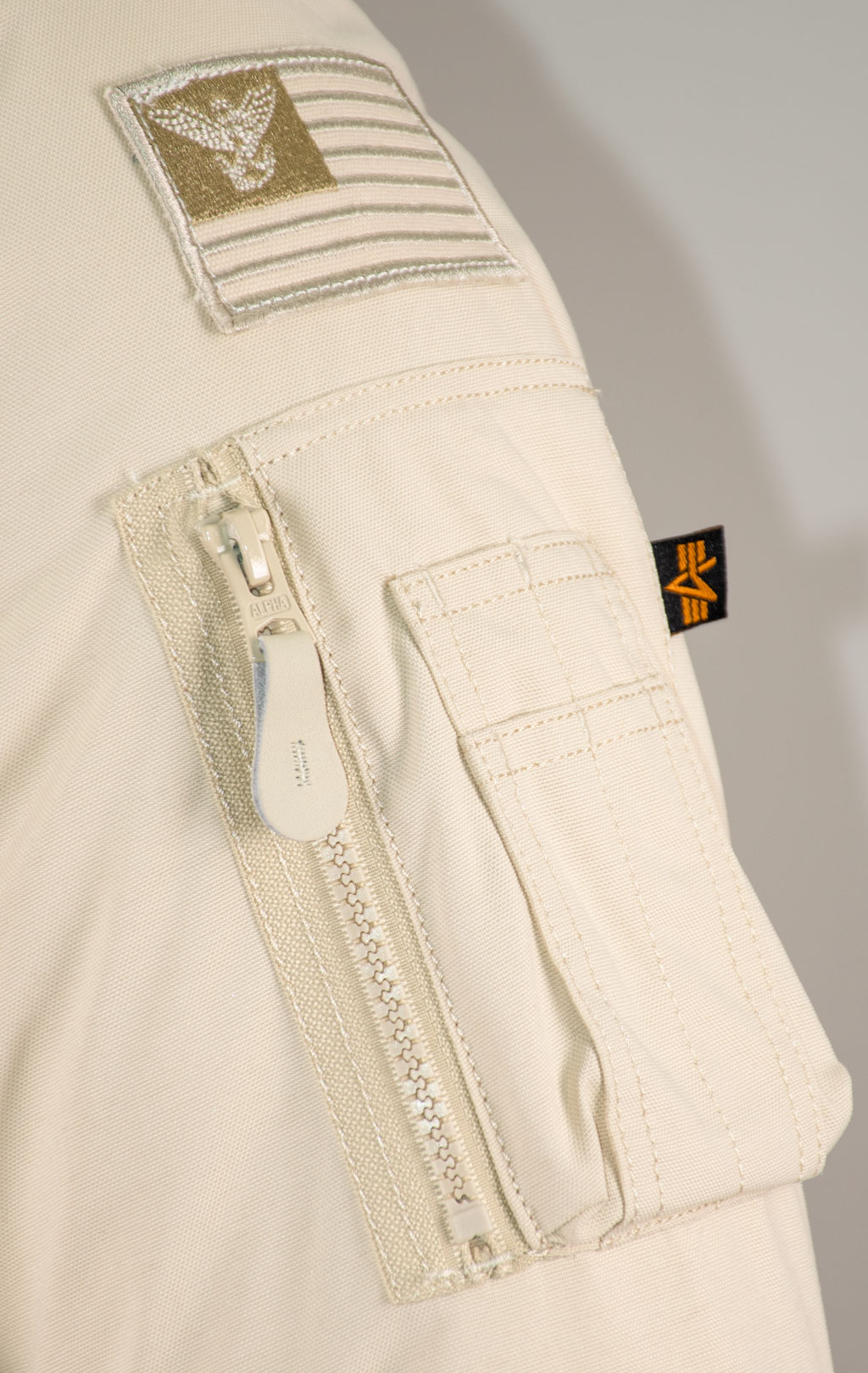 Аляска ALPHA INDUSTRIES POLAR vintage white 