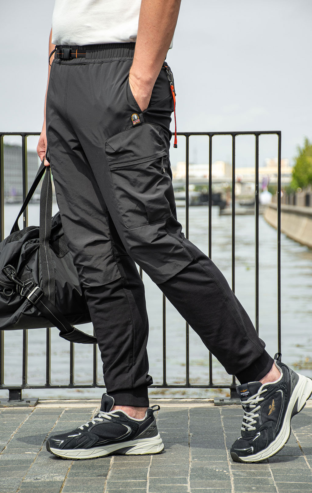 Брюки трикотажные PARAJUMPERS OSAGE с карманами SS 25 m black 