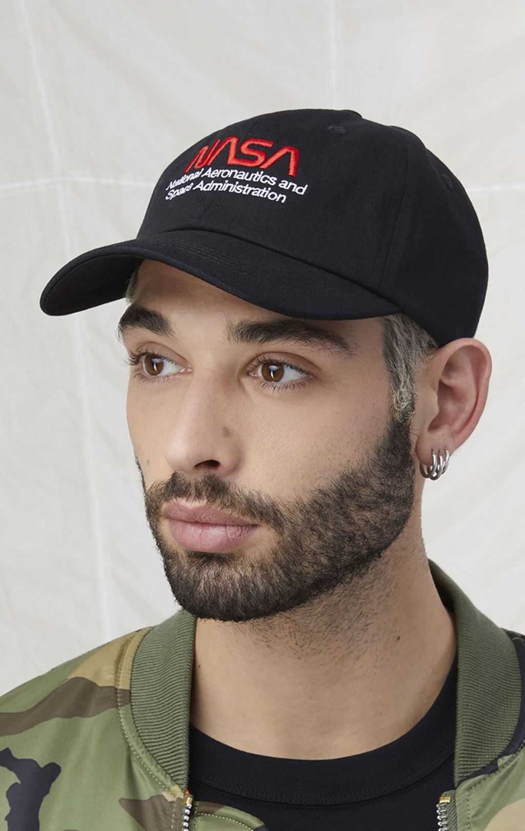 Бейсболка ALPHA INDUSTRIES NASA WORM LOGO CAP SS 23 black 