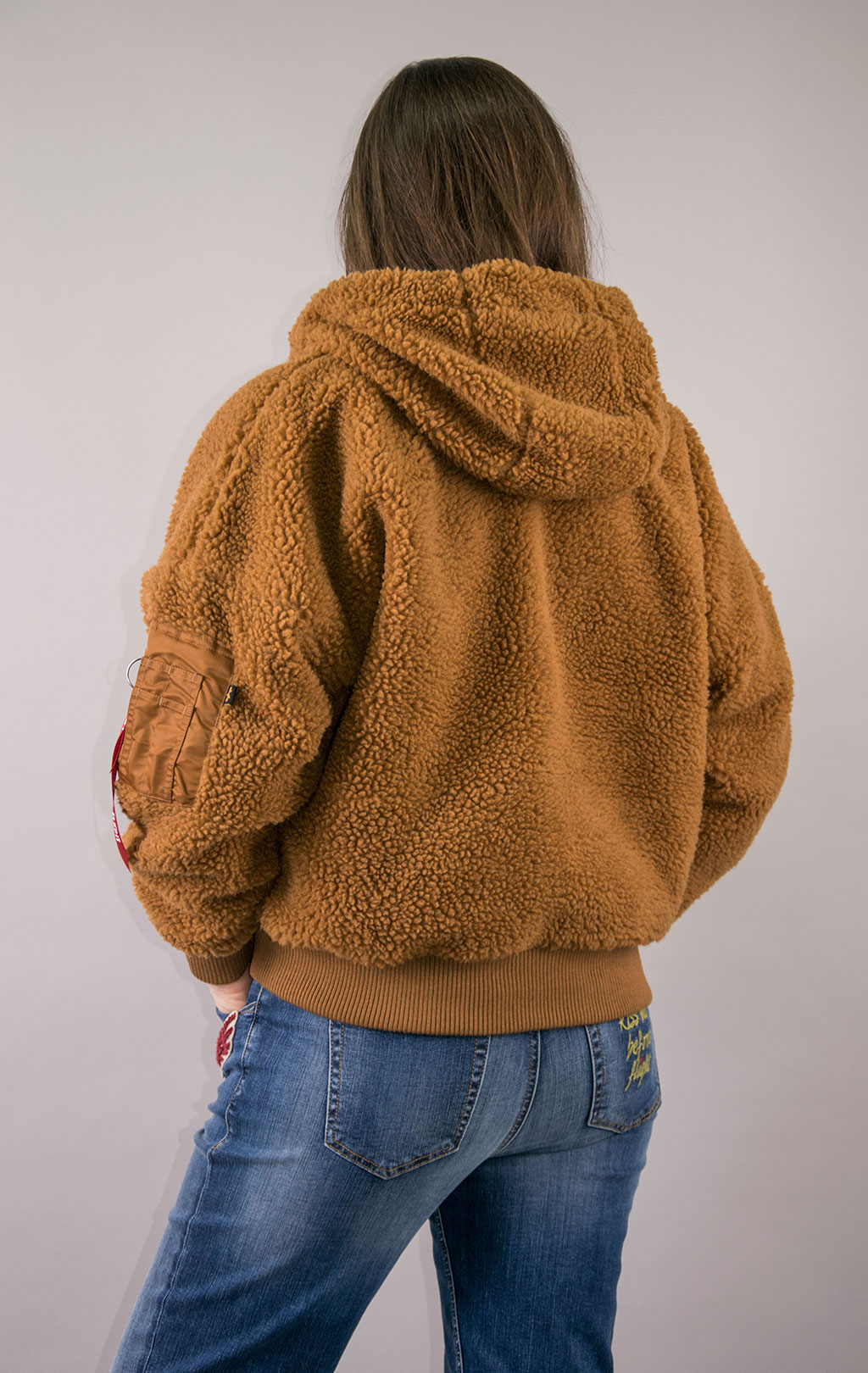 Женская куртка-бомбер лётная ALPHA INDUSTRIES OS HOODED TEDDY MA-1 camel 