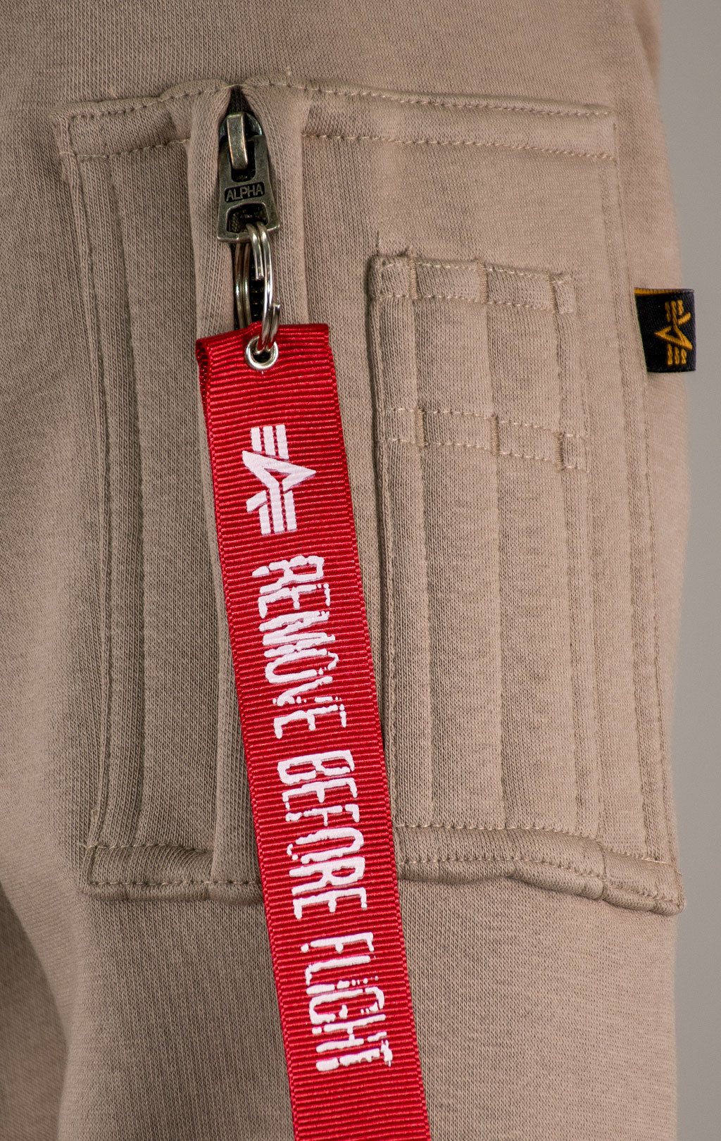 Свитшот ALPHA INDUSTRIES EMB SWEATER vintage sand 