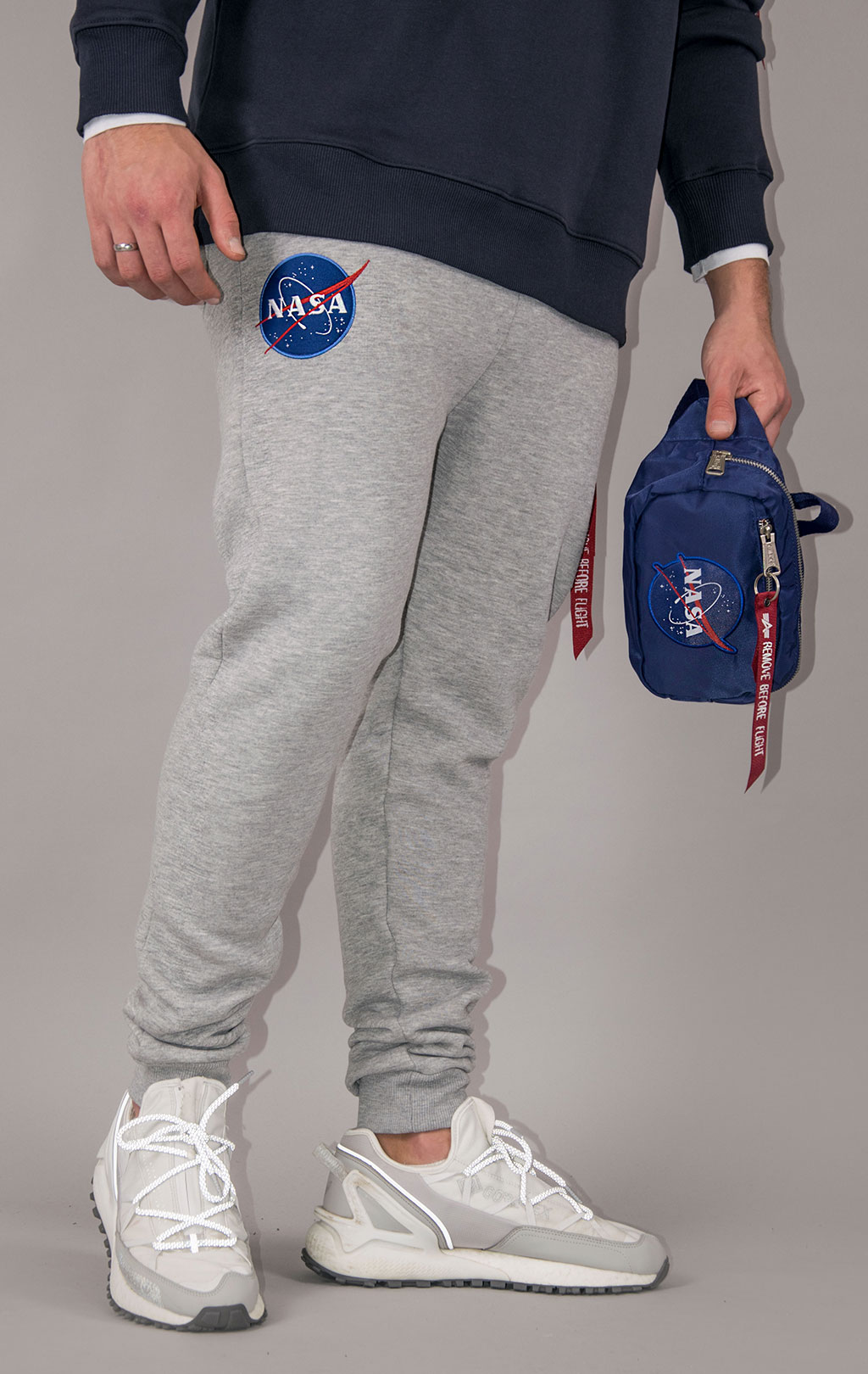 Брюки спортивные джоггеры ALPHA INDUSTRIES NASA CARGO SWEAT JOGGER grey heather 