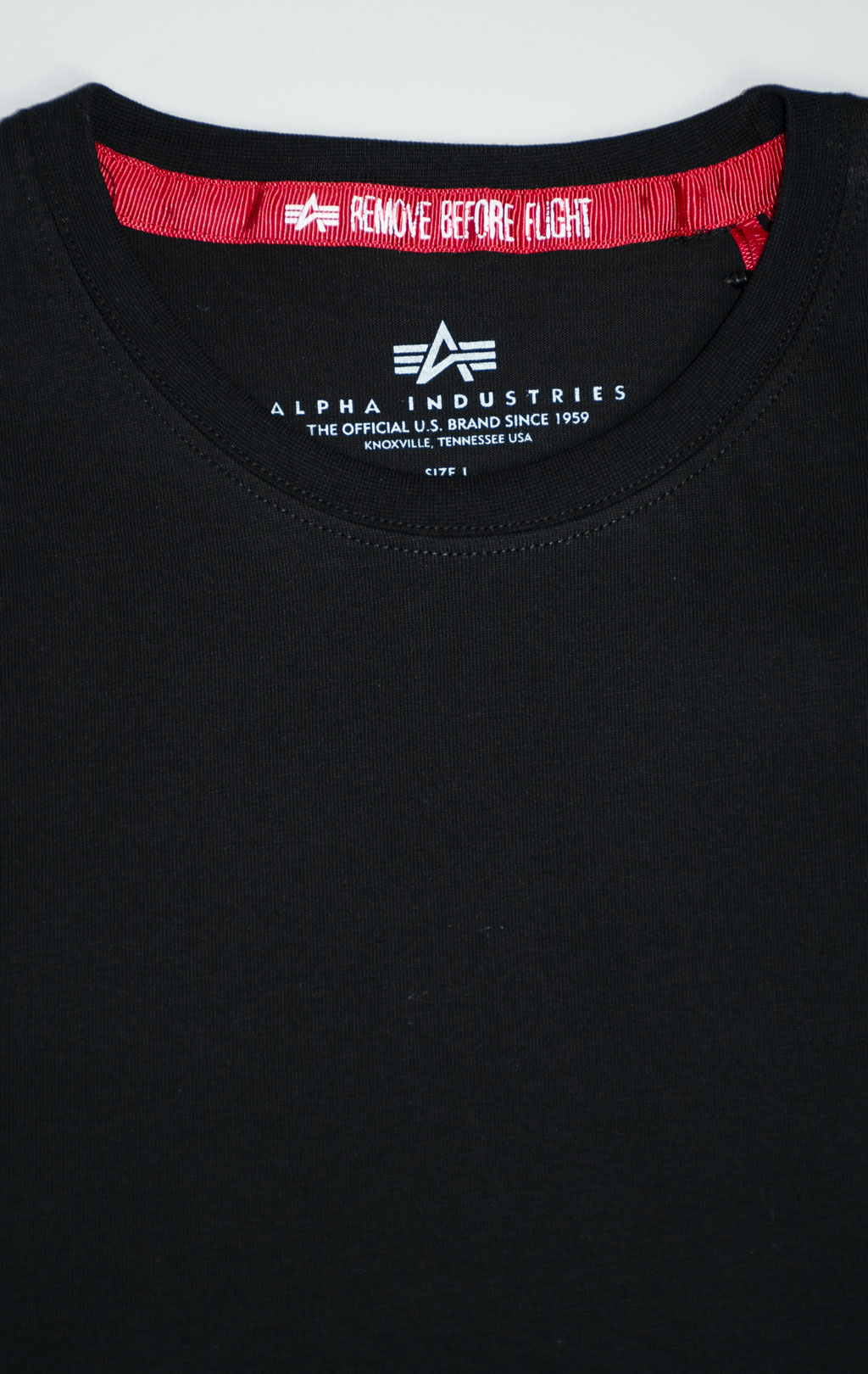Футболка ALPHA INDUSTRIES EMB T black 