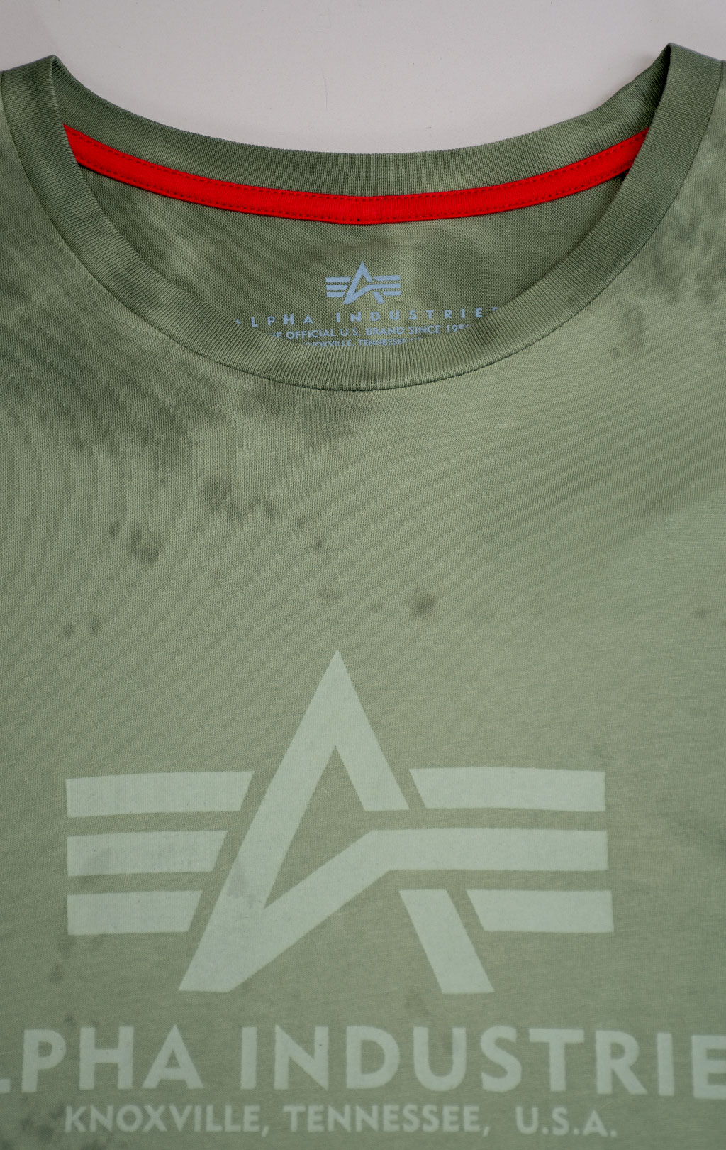 Футболка ALPHA INDUSTRIES BASIC T BATIK dark olive 